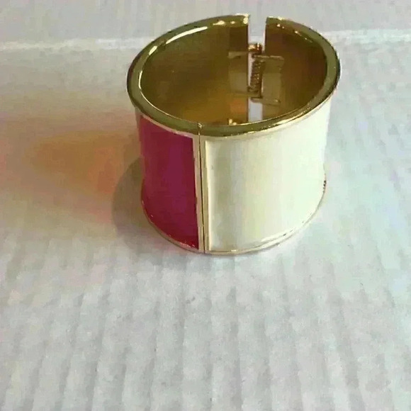 INC new Two Tone bracelet - Picture 2 of 6